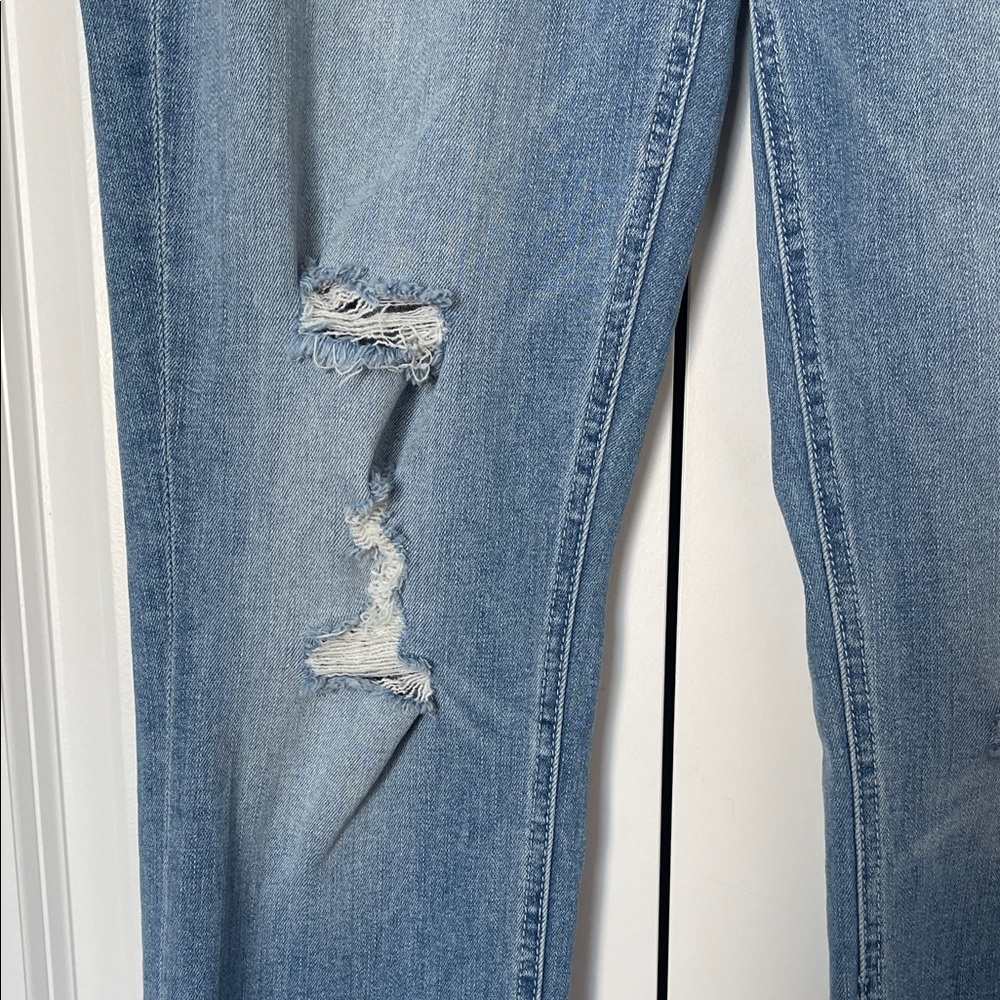 Mother Mid Rise Dazzler Ankle Fray Jeans Weekend Kittens Wash Distressed Jeans - Picture 3 of 16